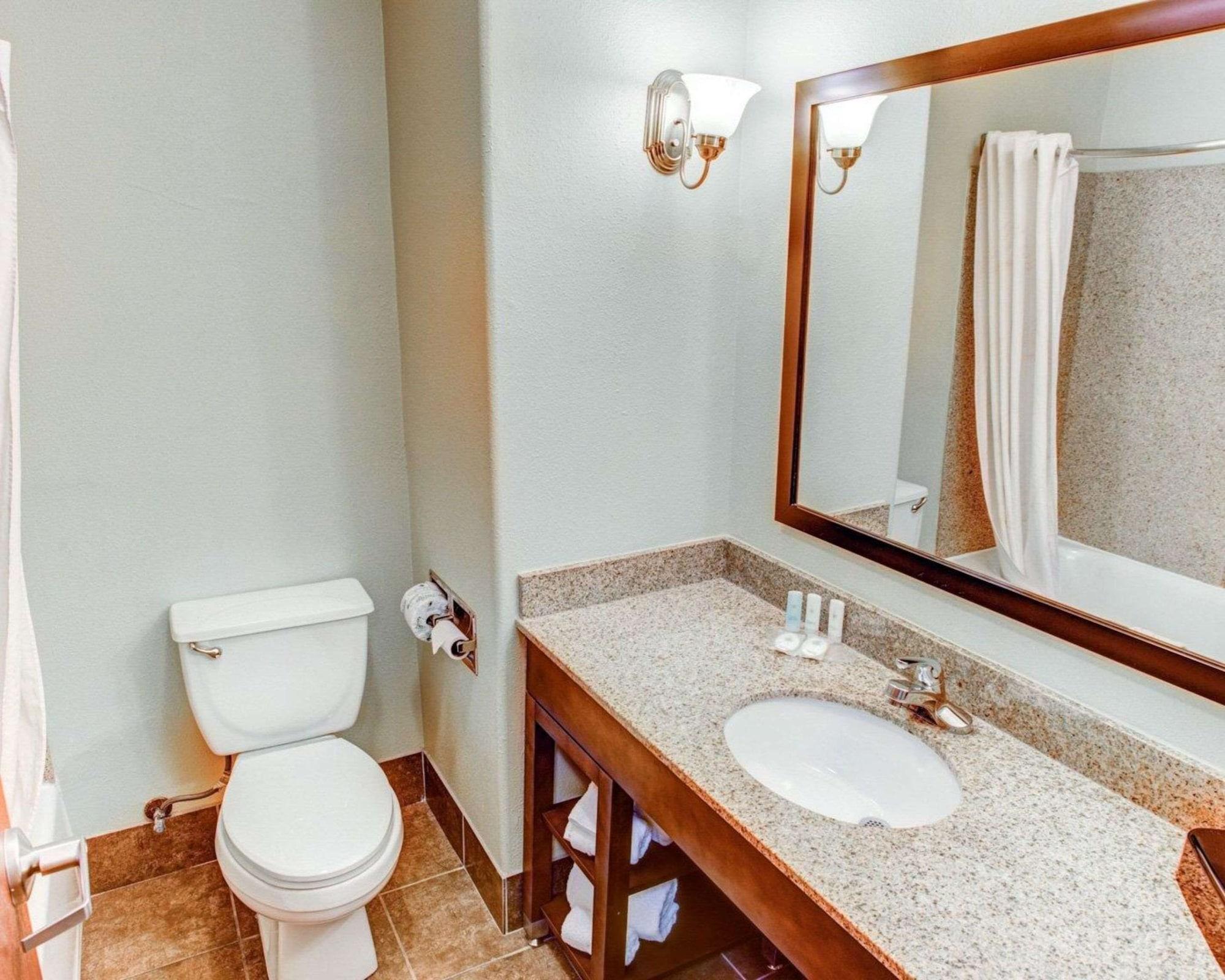 Comfort Inn Near Casino Лейк Чарлс Екстериор снимка