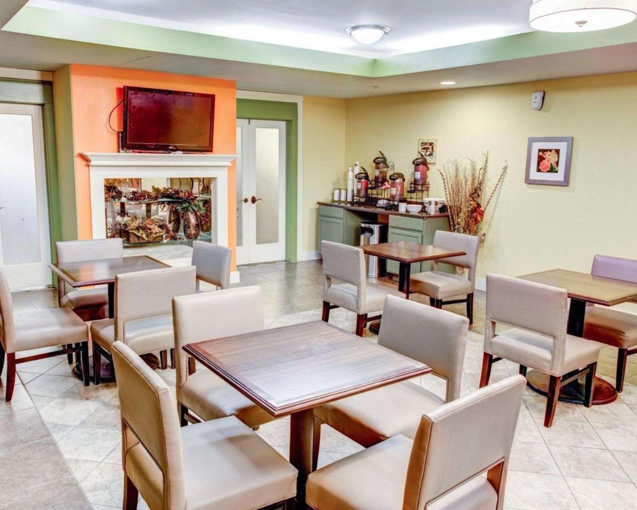 Comfort Inn Near Casino Лейк Чарлс Екстериор снимка